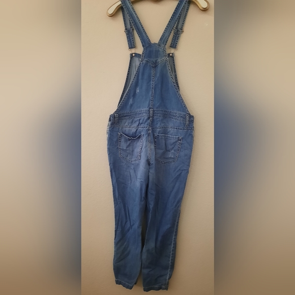 Forever 21 Womens Distressed Jean Overalls Size Small (28) - Picture 3 of 3